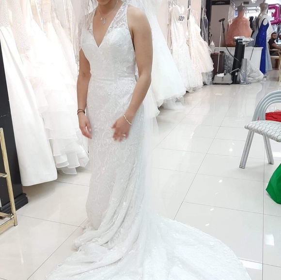 Wedding Dress - Picture 7 of 7